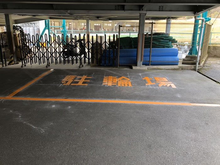四條畷市・阪奈ゴルフ（練習場）の駐輪場